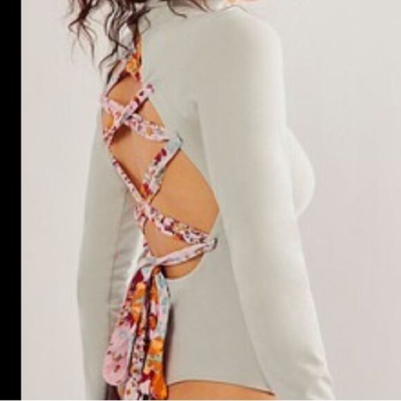Nwt Free People Straps In The Back Bodysuit Mercury Grey - Picture 2 of 6